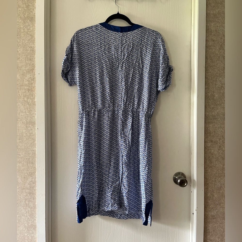 Tommy Bahama Blue and White Patterned Dress - Picture 3 of 6